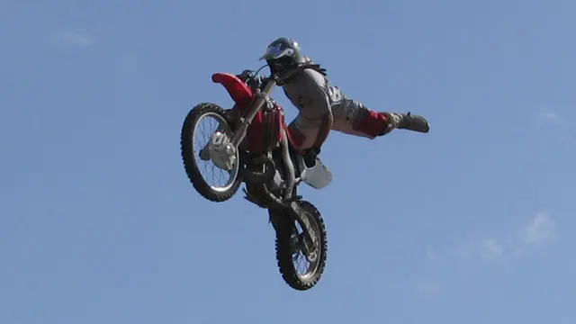 Ilustrasi motocross (Wikimedia Commons)