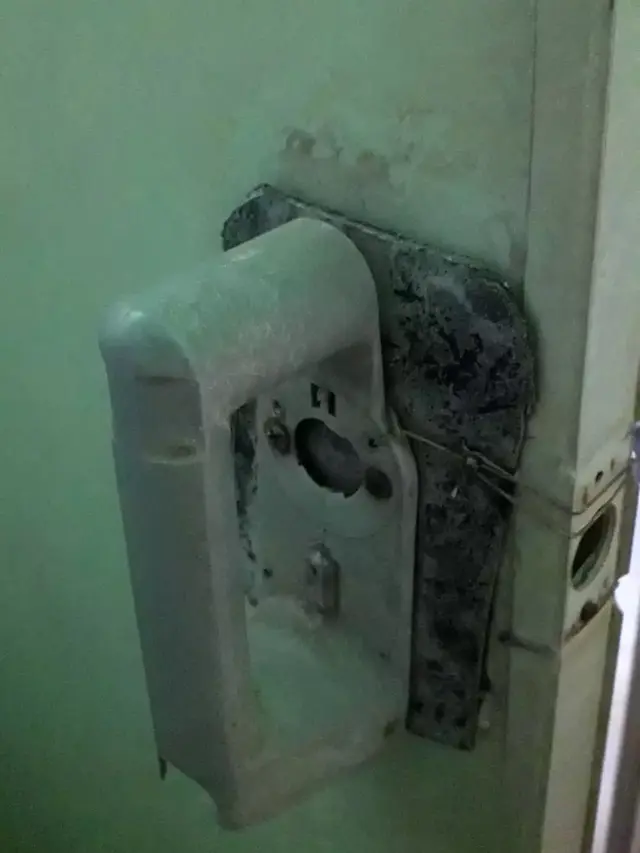 Kunci Pintu Kamar Mandi Low Budget
