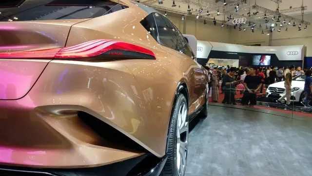 Lexus LF-1 Limitless Concept