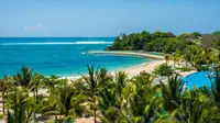 Salah satu pantai di Nusa Dua, Bali. (Foto: Shutterstock)