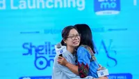 Anak dan Ibu Memecah Tabungan Rindu setelah 10 Tahun Tak Bertemu