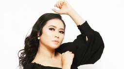 Nama Tiara Marleen sebenarnya sudah tidak asing lagi bagi dunia hiburan. Ia adalah seorang penyanyi dangdut asal Jakarta kelahiran tahun 1990. (FOTO: instagram.com/tiara_marleen1)