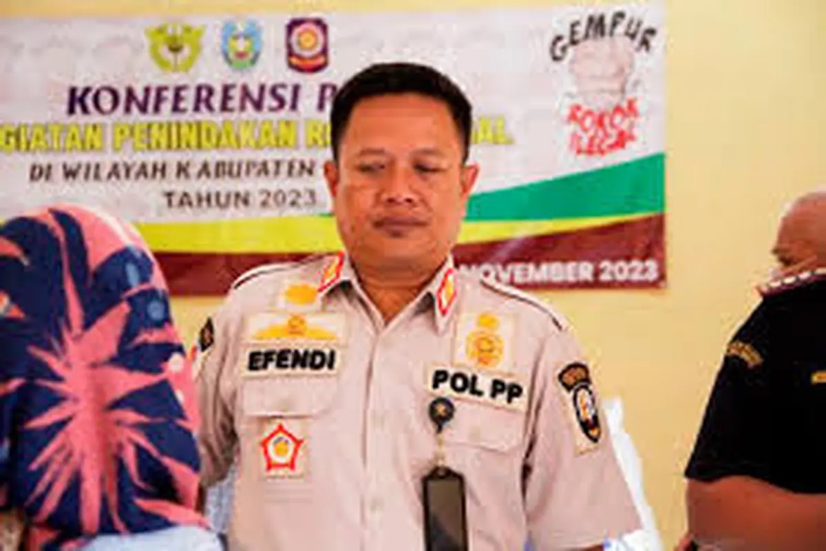 Kasatpol PP Situbondo, Sopan EFendi (Istimewa)