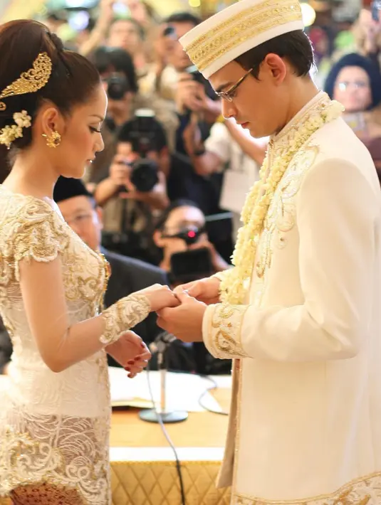 Foto pernikahan Bunga Citra Lestari dan Ashraf Sinclair (Instagram/bclsinclair)