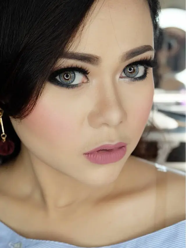 Suzan Okta