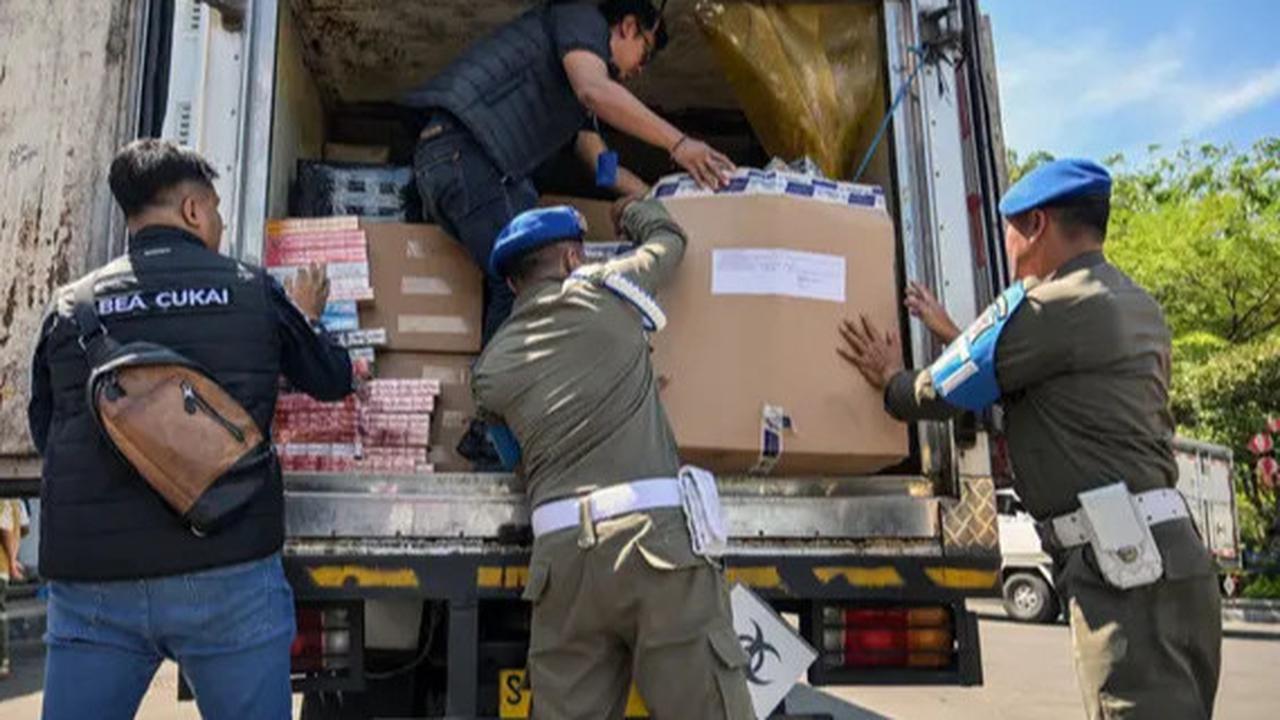 Menkeu Purbaya Tekankan Keadilan Bagi Industri Tembakau yang Taat Aturan