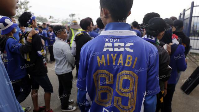 Kreativitas Bobotoh Persib, Mulai dari Miyabi hingga Bad Boyz