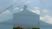 Penampakan Gunung Kerinci Saat Erupsi