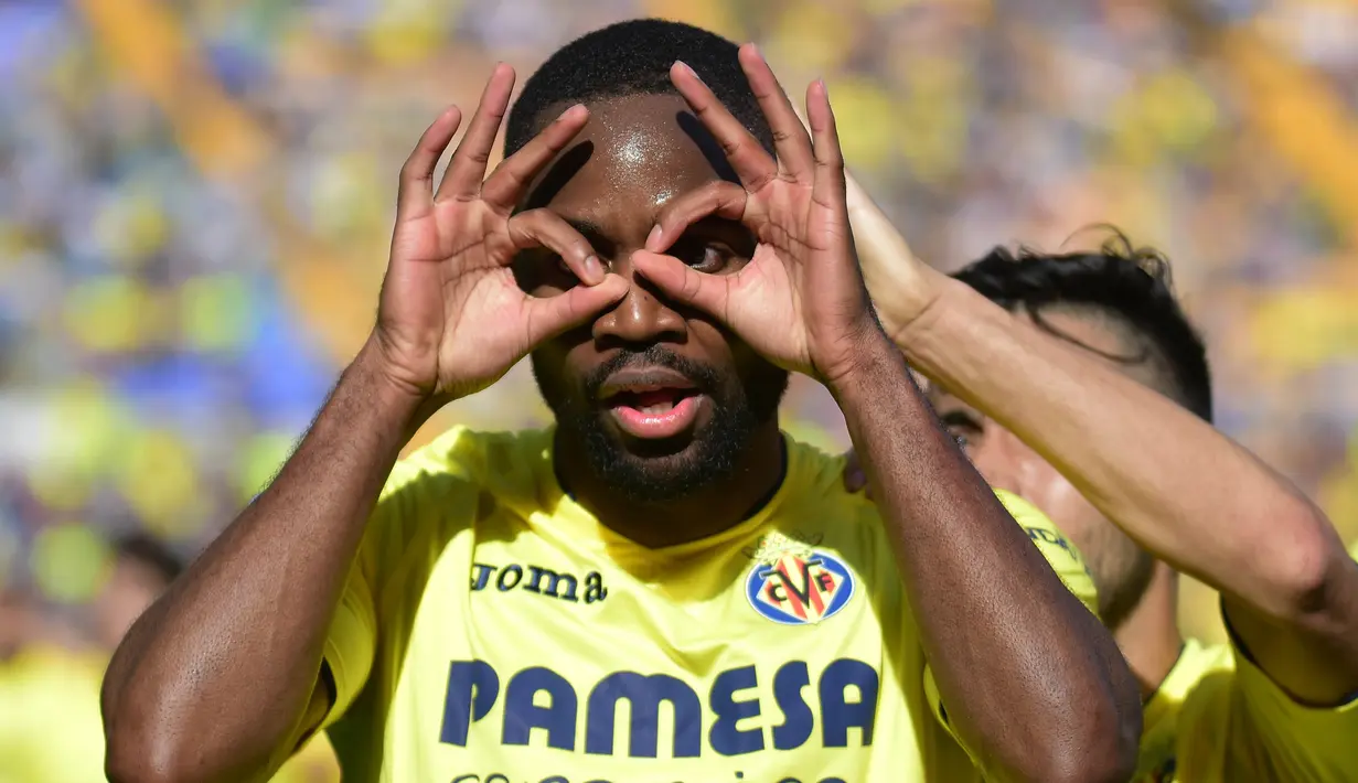 4. Cedric Bakambu (Villarrea) - 9 Gol (1 Penalti). (AFP/Jose Jordan)