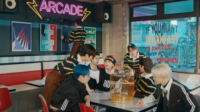 Stray Kids MV 'MANIAC'