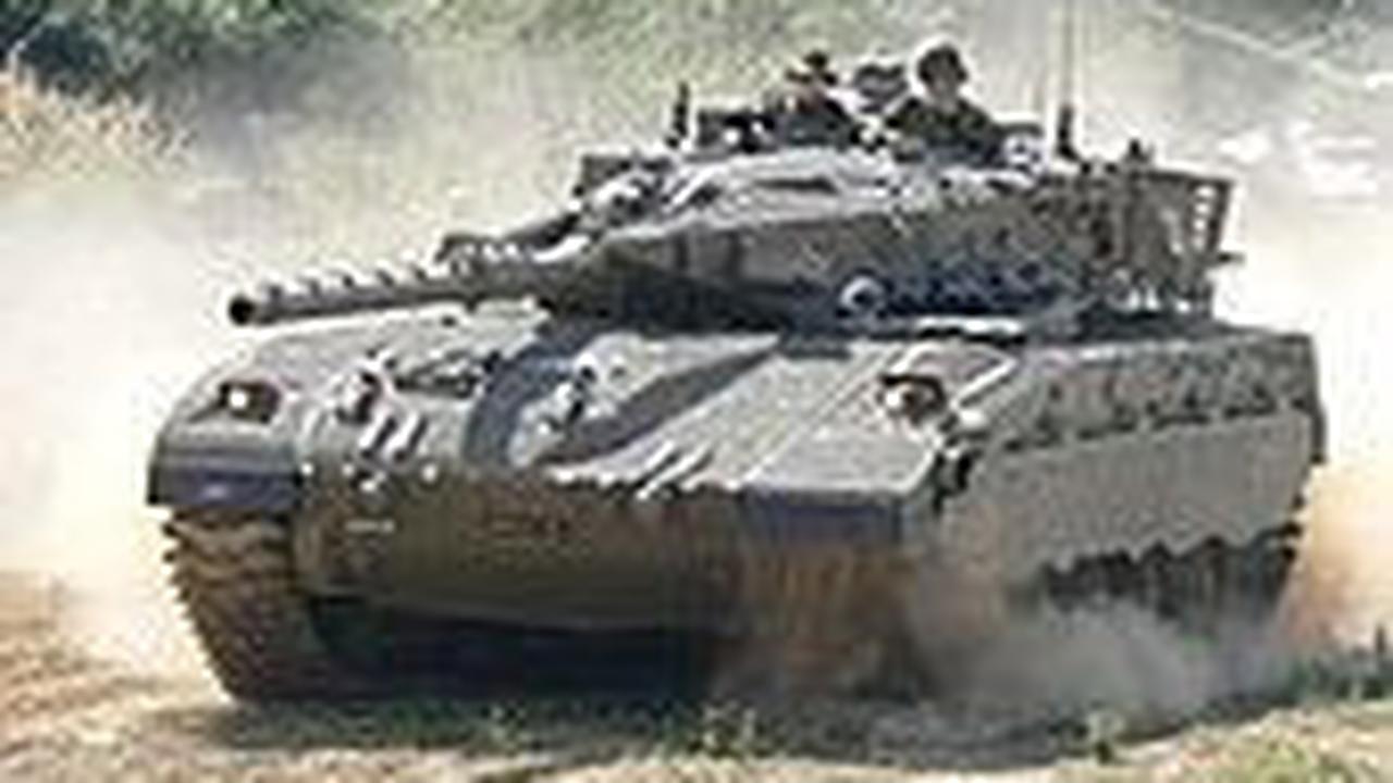 Tank ini menjadi barang tempur legendaris Israel yang sudah digunakan sejak 1979, dan dikembangkan sejak 1970.