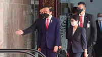 Presiden Jokowi didampingi Menlu Retno Marsudi telah tiba di Kantor Sekjen ASEAN Jakarta untuk menghadiri ASEAN Leaders' Meeting, Sabtu (24/4/2021). (Foto: Muchlis Jr - Biro Pers Sekretariat Presiden)