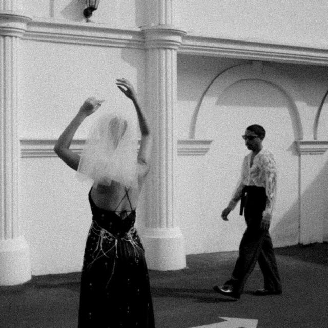 Resmi Menikah, Ini 6 Potret Prewedding Penyanyi Kallula dan Bam Mastro