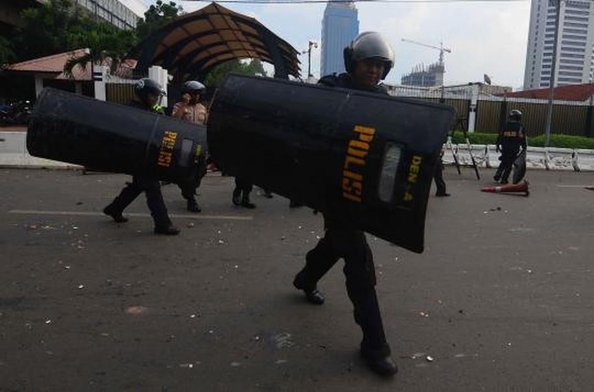 HMI terlibat bentrok dengan polisi di depan Kedubes AS