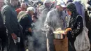 Serangan militer ditambah dengan aksi blokade bantuan kemanusiaan oleh Israel di Gaza telah menciptakan sejumlah krisis, termasuk makanan, air bersih, dan obat-obatan. (Eyad BABA/AFP)