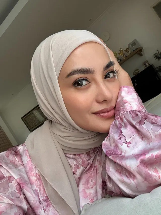 Ririn Ekawati pakai hijab (Instagram/ririnekawati)