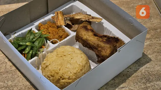 Setiap jenis nasi memiliki manfaat dan kekurangan masing-masing. Dr. Mulianah menjelaskan perbedaan nasi putih, merah, dan singkong untuk kesehatan tubuh, terutama bagi penderita diabetes dan ginjal (Foto: Aditya Eka Prawira/Liputan6.com)