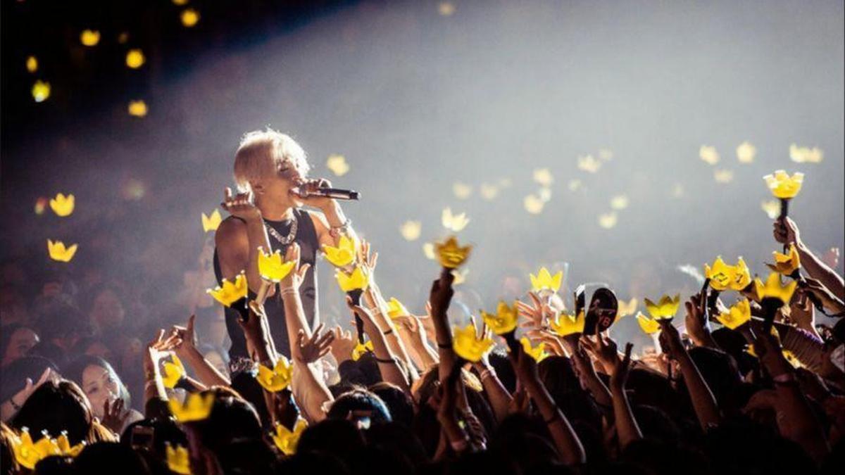 عودة ملوك الكيبوب.. فرقة BigBang تشعل لندن في جولتها العالمية