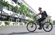 Dilarang Pakai Motor, Intip Momen Seru Para Pegawai PT KAI Surabaya Berangkat Kerja Naik Sepeda