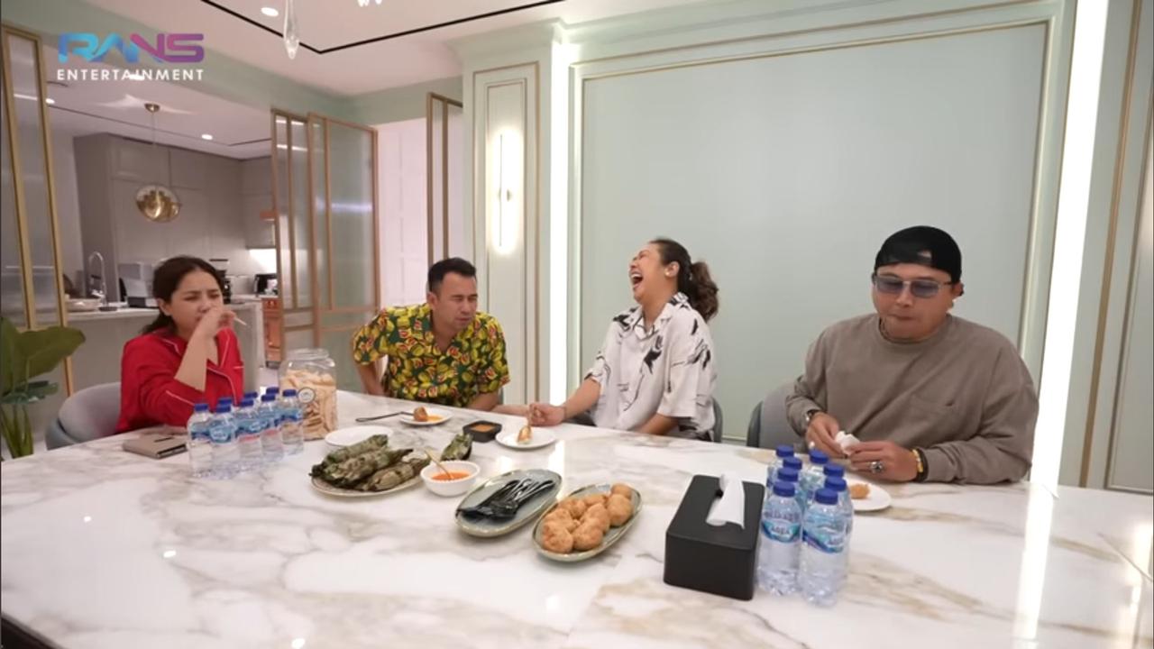 Nagita Slavina Sewot Diminta Lihat Sariawan Raffi Ahmad, Soimah Ngakak