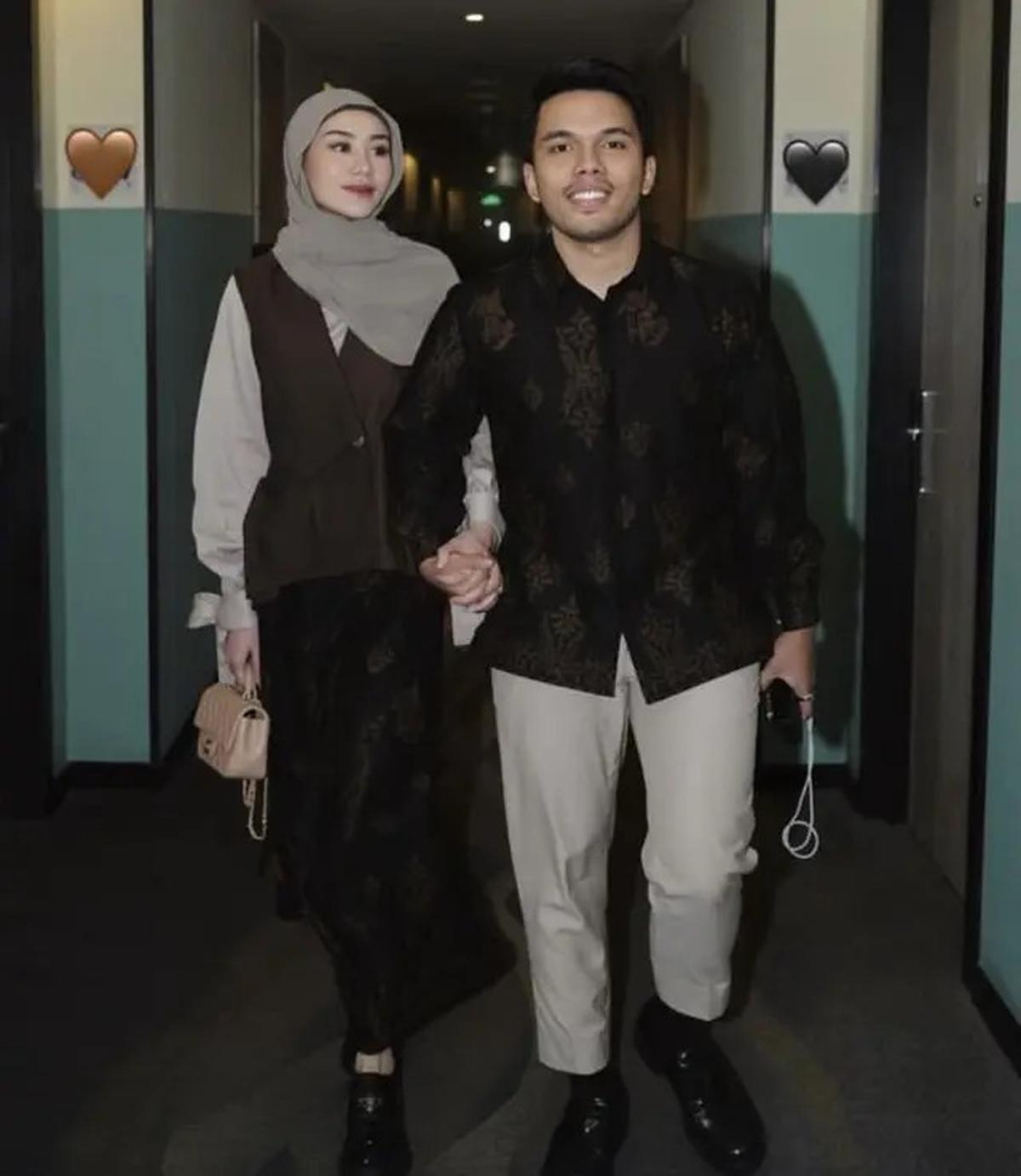 6 Potret Aaliyah Massaid Kenakan Kerudung Tren Meleyot Bersama Thariq Halilintar di Aceh