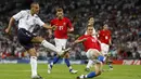 Rio Ferdinand berhasil bermain selama 6.038 menit dalam 77 penampilan bersama timnas Inggris. (AFP Photo/Adrian Dennis)