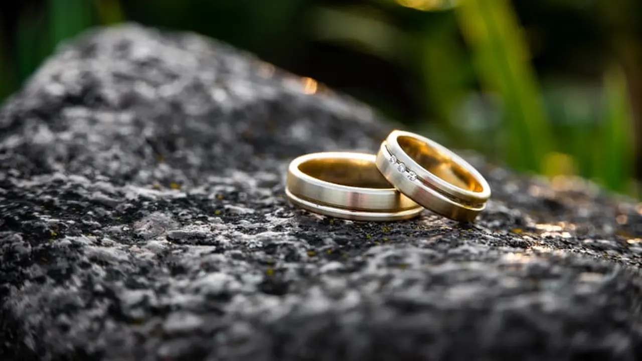 Ilustrasi cincin