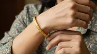 6 Model Gelang Emas Ramping untuk Wanita Usia 40 Tahun Ke Atas: Klasik, Elegan, dan Modern