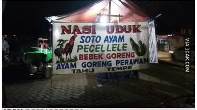 6 Spanduk Penjual Nasi Uduk Ini Bikin Geleng Kepala