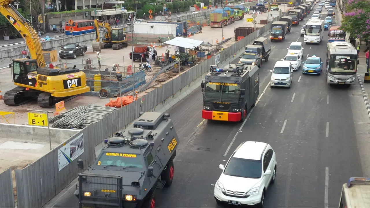 Demo Buruh Bubar, Water Cannon dan Barracuda Tinggalkan Istana