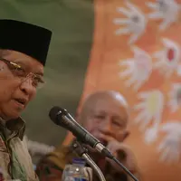 Kata Said Aqil, Ketua PBNU (Pengurus Besar Nahdlatul Ulama) mengatakan bahwa masyarakat yang tak salatkan Nenek Hindun bukan warga NU. (Via: liputan6.com/Faizal Fanani)