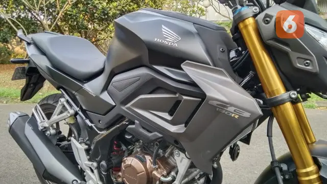 Honda CB150R Streetfire