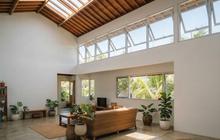 8 Model Jendela Clerestory untuk Memasukkan Cahaya dari Bagian Atas Dinding