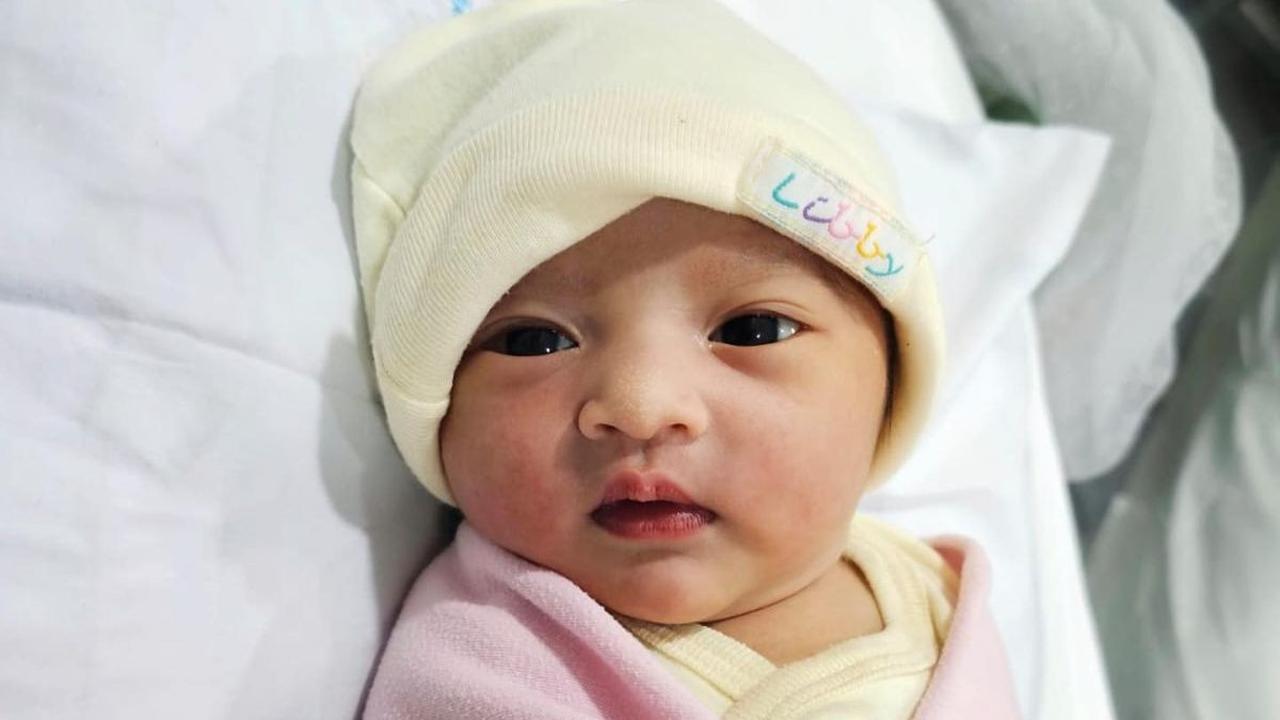 Potret anak Sabrina Anggraini dan Belva Devara tak luput dari perhatian. Potretnya begitu lucu dan menggemaskan.