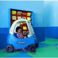 Sheila Marcia masih sibuk dalam bisnis sulam alisnya setelah menetap di Bali. Terlihat semakin kurus, Sheila kini banting tulang seorang diri untuk menghidupi ketiga anaknya. 