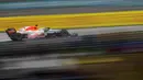 Rekan satu tim Max Verstappen yaitu Sergio Perez berhasil finish di posisi ketiga usai berhasil mengalahkan Lecrec di akhir balapan. (AP/Francisco Seco)