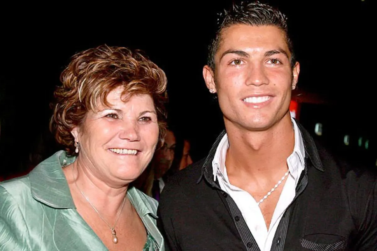 Dolores Aveiro