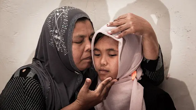 Pertemuan Mengharukan Usai Terpisah 10 Tahun Karena Tsunami Aceh