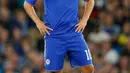 Gelandang Chelsea Eden Hazard tampak lesu setelah timnya kalah atas Fiorentina pada laga International Champions Cup di Stadion Stamford Bridge, Inggris, Kamis (6/8/2015).  Chelsea dipermalukan Fiorentina dengan skor 0-1. (Reuters/Andrew Couldridge)
