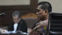 Terdakwa mantan Wakil Ketua DPRD DKI Jakarta, M Sanusi menjalani sidang perdana kasus reklamasi Teluk Jakarta di Pengadilan Tipikor, Jakarta, Rabu (24/8). (Liputan6.com/Helmi Afandi)