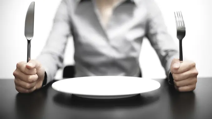 7 Ekspresi Tahan Lapar yang Bisa Bikin Arus Balik Terasa Lancar