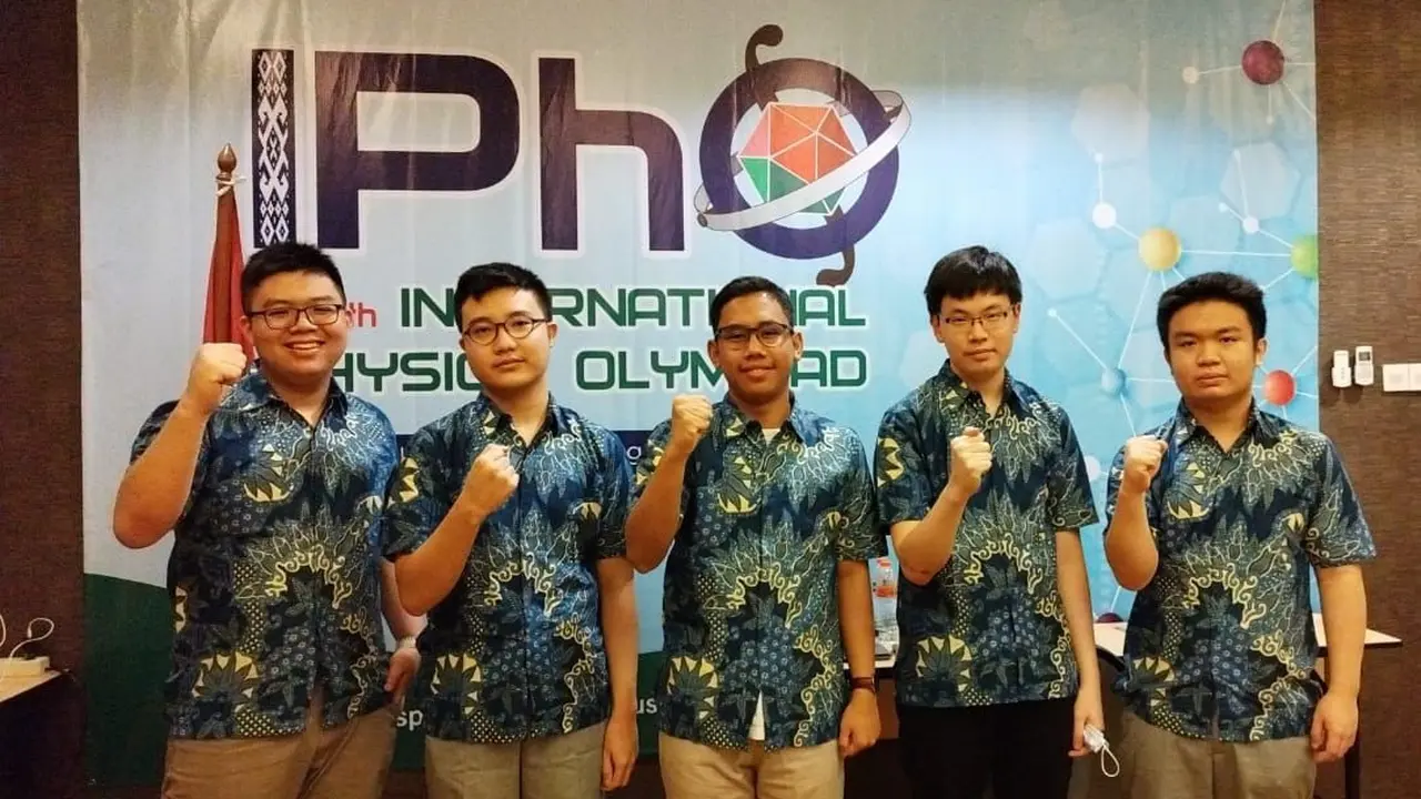 Tim Fisika Indonesia di Olimpiade Fisika Internasional (International Physics Olympiad/IPhO) tahun 2022.
