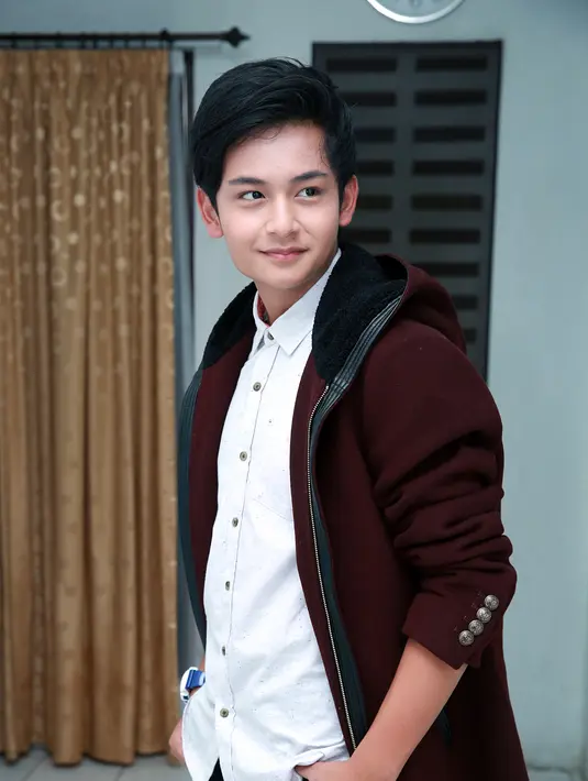 "Nanya ke dia (Cassandra), dia juga bilang nggak tau. bingung juga mau kasih kado apa. Kali aku nggak pernah nuntut kado. Yang penting bisa saling kumpul," jelas Randy Martin. (Deki Prayoga/Bintang.com)