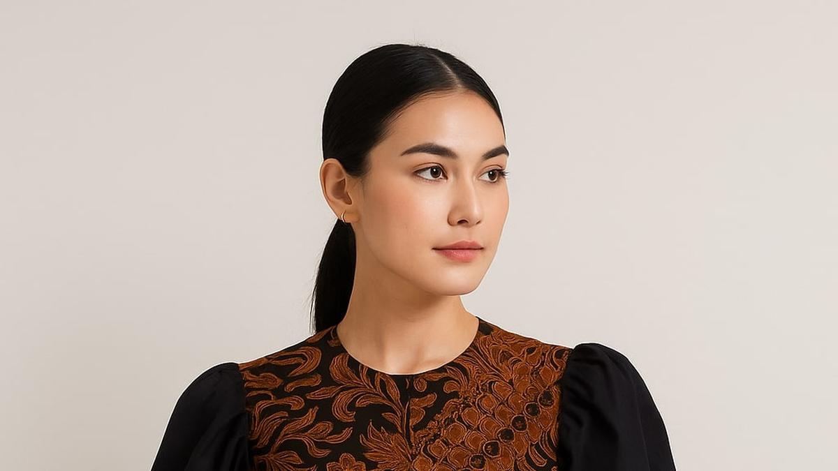 7 Model Batik Tunik Slimfit Wanita Terbaru 2025, Pilihan Favorit untuk Tampil Ramping dan Elegan