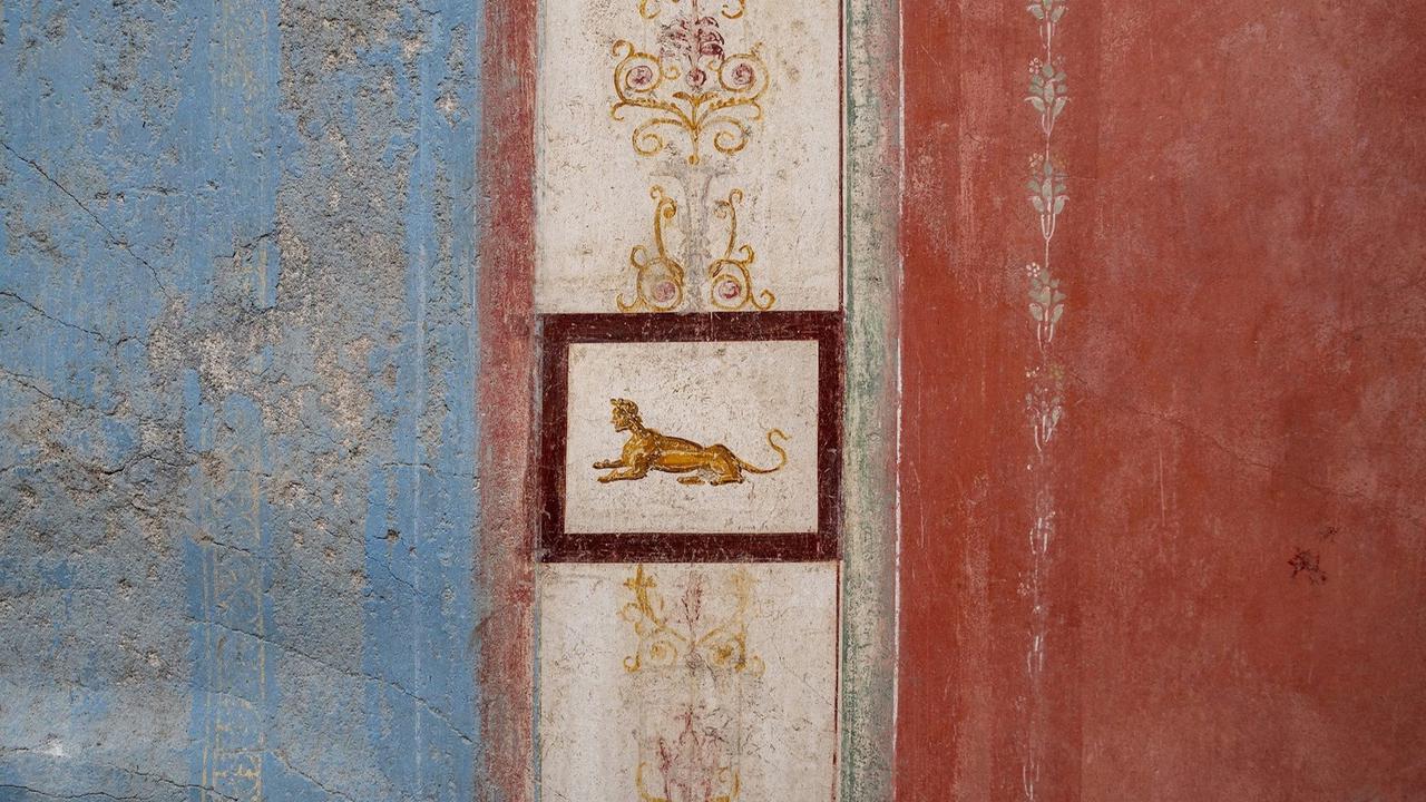 Penampakan Mural Mitologis Ditemukan di Reruntuhan Kota Kuno Pompeii