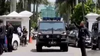 Pasca ledakan bom dan baku tembak di Sarinah, Istana Kepresidenan Bogor mendapatkan penambahan personel pasukan pengamanan presiden