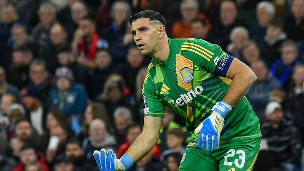 Andre Onana Jadi 'Duri dalam Daging' untuk Transfer Emiliano Martinez ke MU
