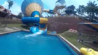 Asyik Swafoto di Water Park, Gadis Muda Tewas Terlempar dari Wahana