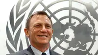 Seperti diberitakan sebelumnya, Daniel Craig menyatakan ingin melupakan peran James Bond karena ingin kebebasan lebih dalam memerankan Bond. (AFP/Bintang.com)