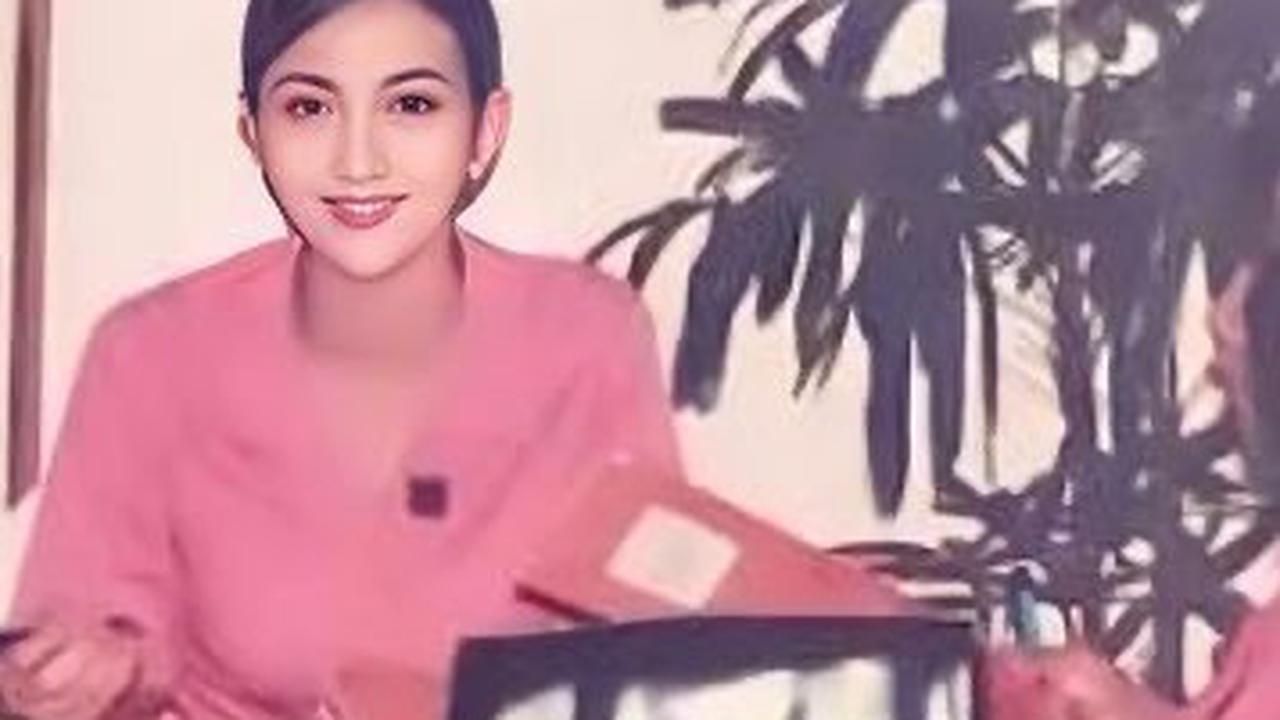Kehidupan Heni sebagai istri Kombes jadi sorotan. Parasnya yang cantik dan sikapnya yang rendah hati dengan sesama membuat Heni dengan mudah mencuri hati publik.